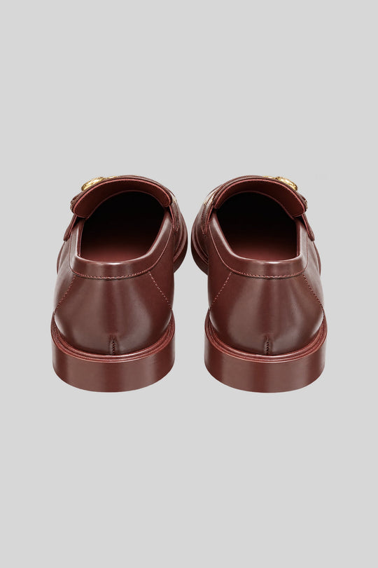 Mocassim Timeless Red - Chanel: foto 3 em fundo cinza-claro