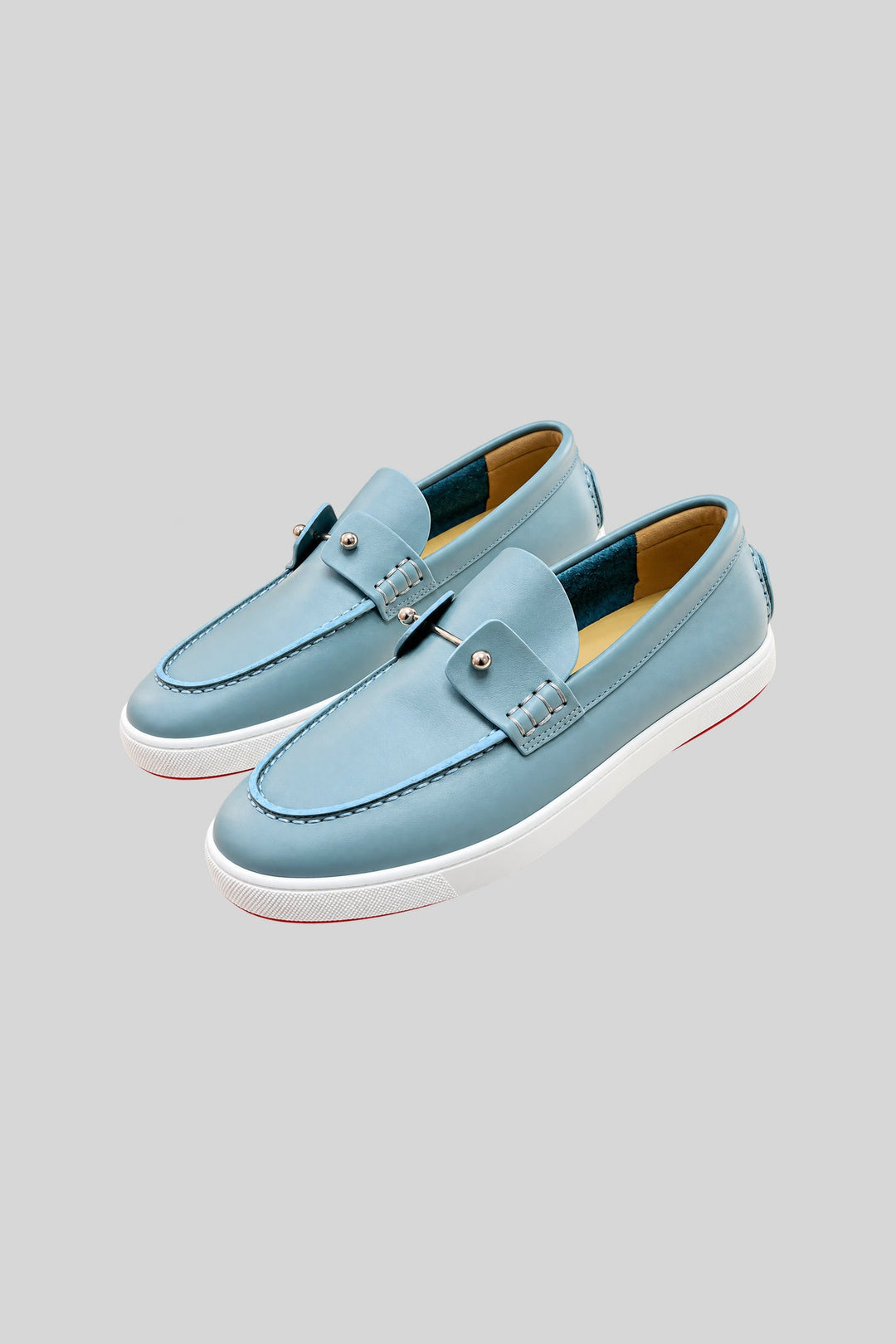 Mocassim Chambeliboat Rockie - Christian Louboutin: foto 1 em fundo cinza-claro