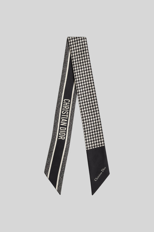 Lenço Twilly Mitzah 30 Montaigne Dior — estampa e detalhe em fundo cinza-claro