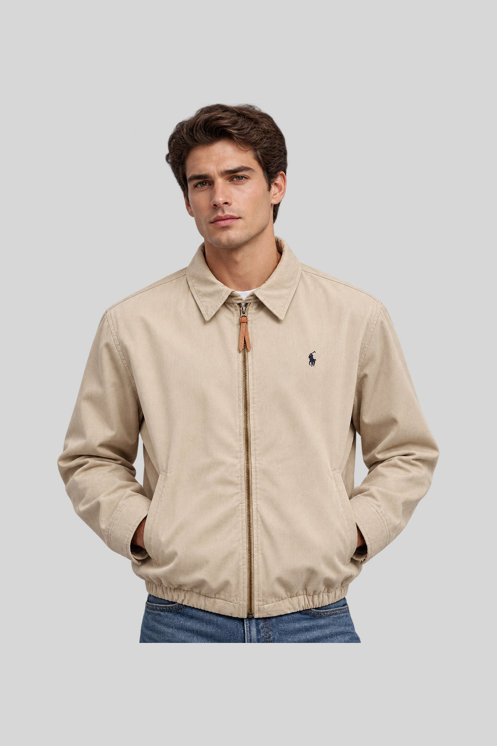 9615337783468 — model close em fundo cinza-claro