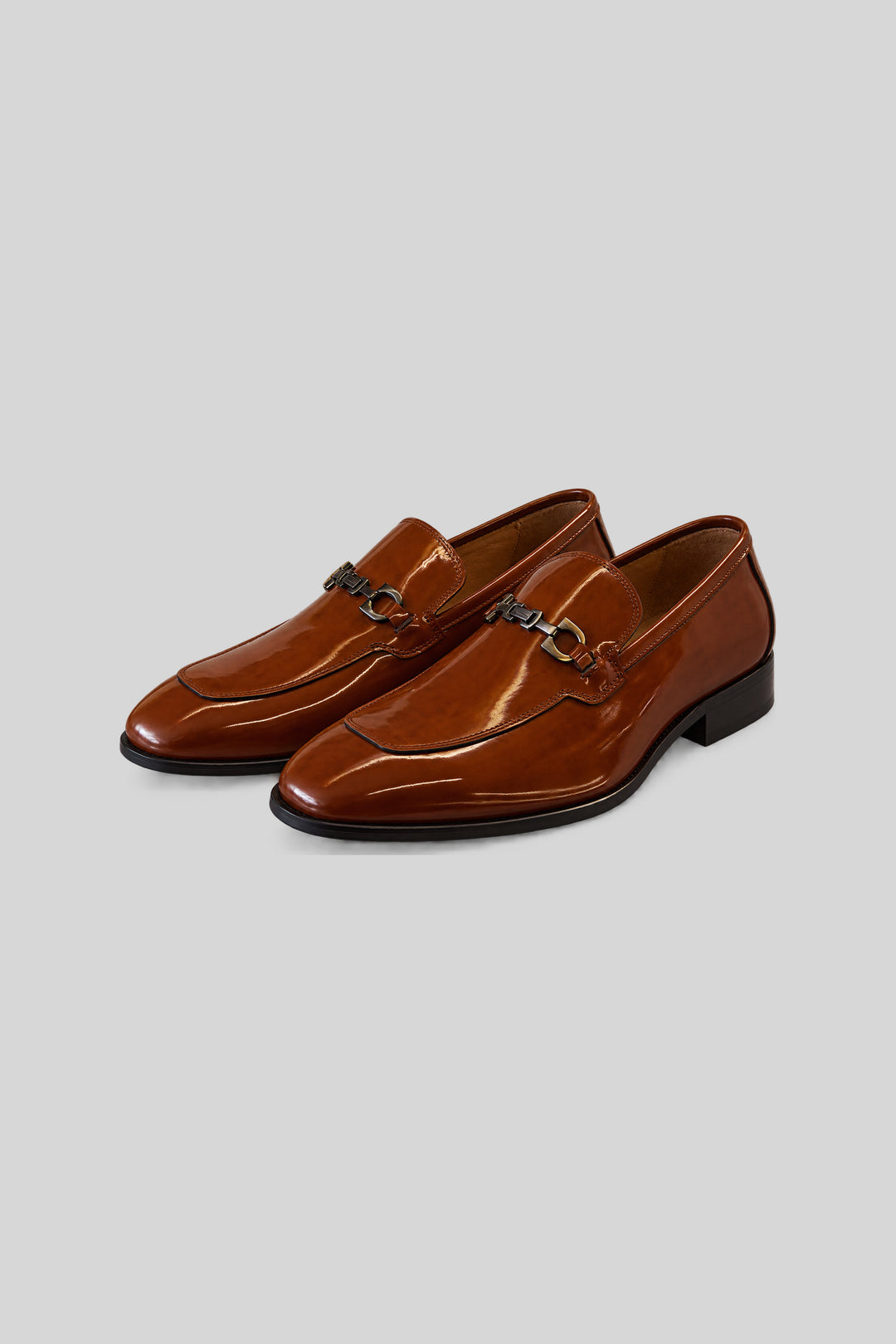 Sapato - Ferragamo: foto 2 em fundo cinza-claro